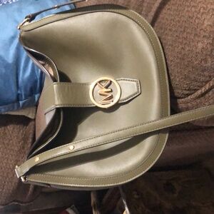 Michael Kors Large Gabby crossbody